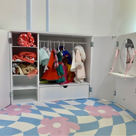 American Girl BATT Wood Doll Wardrobe Closet, Egg Chair W/Ottoman & Many Outfits - Picture 3 of 12